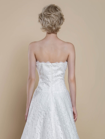 ボヘミアンウェディングドレス レース レース プリンセスシルエット フロアレングス ナチュラルウエスト ジッパー ノースリーブ ストラップレス アイボリー