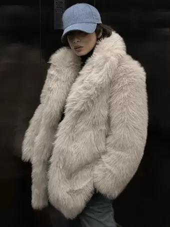 Long sleeve fur coat hotsell