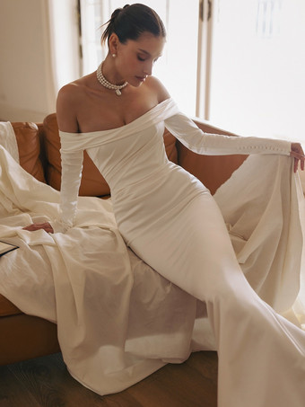 アイボリーシンプルなウェディングドレス マーメイド バトーネック ロングスリーブ プリーツ 30cm ブライダルドレス