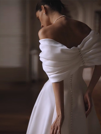 シンプルなウェディングドレス ポリエステルデザインネックライン ノースリーブ リボン ボールガウン 50cm ブライダルドレス