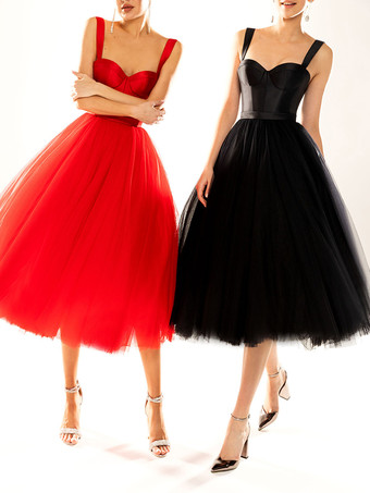 可愛らしいホームカミングドレス、ティーレングスのボールガウン、ストラップレス、ティアード