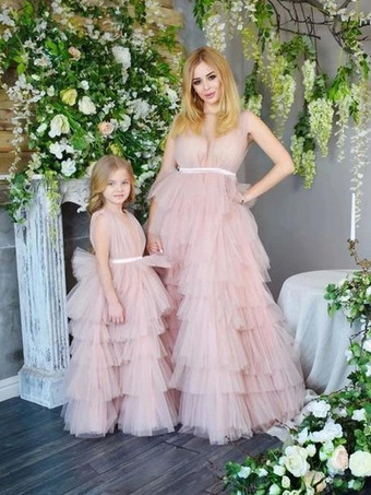 ウェディング フラワーガールドレス 特別な日のドレス ピンク ノースリーブ ティアード