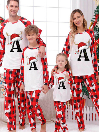 レッド 家族で揃うクリスマスパジャマ 文字入りクリスマス柄トップスとパンツ