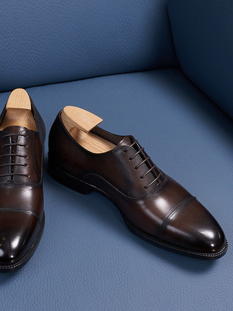ブラウン男性用ドレスシューズ モダン ポインテッドトゥ レザーダービー ウェディング フォーマルシューズ