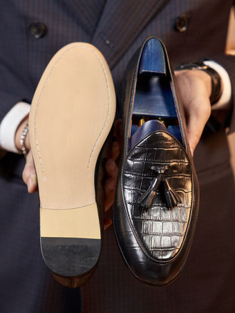 メンズ タッセルローファー アートワーク ラウンドトゥ レザーシューズ ブローグ ダービー フォーマル ウェディングシューズ