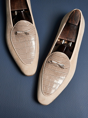 BeigeMocassins belges pour hommes bout pointu en daim épissure en cuir à enfiler à talons bas chaussures de bal