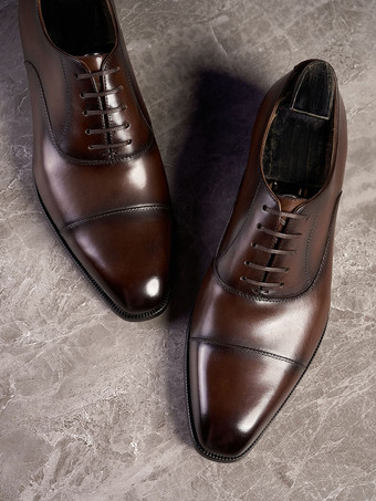 ブラウン男性用ドレスシューズ スタイリッシュなポインテッドトゥ レザー プロム オックスフォード ウェディング フォーマルシューズ