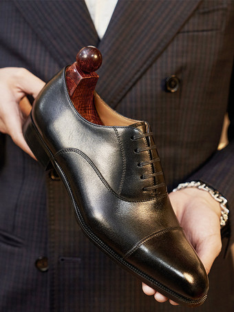 男性用ドレスシューズ スタイリッシュなポインテッドトゥ レザー プロム オックスフォード ウェディング フォーマルシューズ