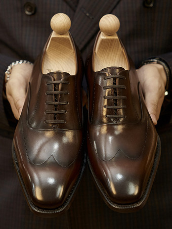 男性用ドレスシューズ、ファッションスクエアトゥ、牛革ブローグダービー、フォーマルウェディングシューズ