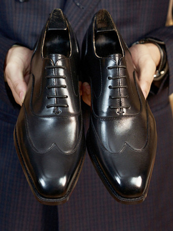 ブラック メンズドレスシューズファッションラウンドトゥブローグフォーマルウェディングシューズ