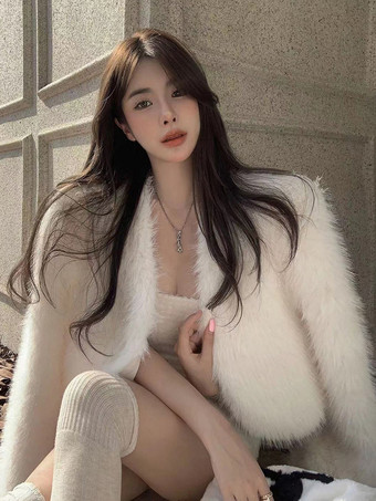 ホワイト フェイクファーコート ホワイト ウエストラインなし 長袖 フェイクファーコート オーバーサイズ レディースコート