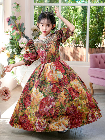 ビクトリア朝のロココ調の衣装、色とりどりの花柄プリントのドレス、女の子のレトロドレス