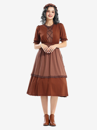 ブラウン ダークブラウンの狼おばあちゃんがおばあちゃんメイドのレース衣装を演じる