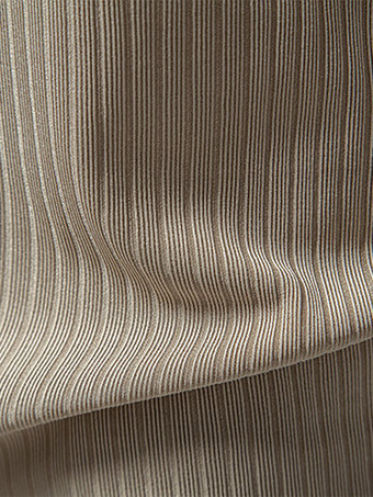 Kurzärmliges T-Shirt mit drei Knöpfen für Herren