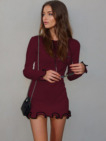 ソフトピンクのボディコンドレス エレガントなプリーツ入り長袖ミニドレス（レディース 2025）