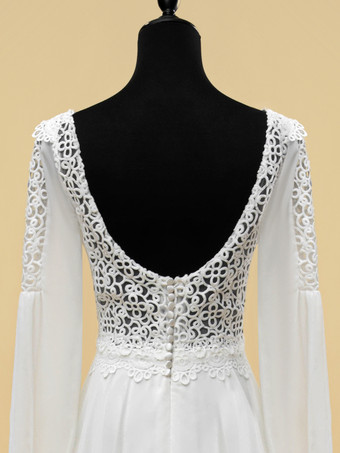 シンプルなウェディングドレス Aライン Vネック 長袖 カットアウト 40cm ブライダルガウン