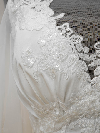 シンプルなウェディングドレス レース イリュージョン ネックライン 半袖 レース ボールガウン 40cm ブライダルガウン