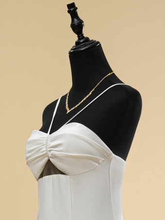 ウェディングドレス デザインネックライン ノースリーブ ナチュラルウエスト プリーツ トレーン付き ブライダル マーメイドドレス