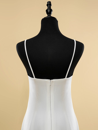 ウェディングドレス デザインネックライン ノースリーブ ナチュラルウエスト プリーツ トレーン付き ブライダル マーメイドドレス