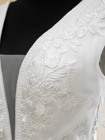 シンプルなボヘミアンウェディングドレス レース Vネック 長袖 バックジッパー ショートトレイン