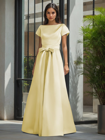 バニラクリーム花嫁の母親のためのパーティードレス ジュエルネック 半袖 Aライン サッシュ ウェディングゲストドレス