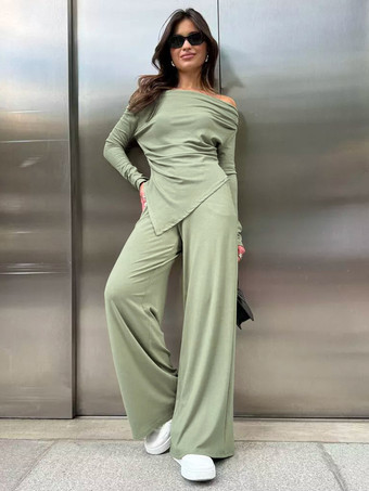 グリーン レディース向けツーピースコーデセット オフショルダー ルーシュトップスとワイドレッグパンツ 春の長袖カジュアルコーデ 2025