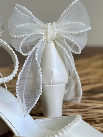ホワイトウェディングシューズ ポインテッドトゥ ボウパール チャンキーヒール ブライダルシューズ