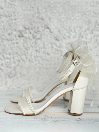 アイボリーアイボリー ウェディングシューズ サテン オープントゥ パール ボウ チャンキーヒール ブライダルサンダル