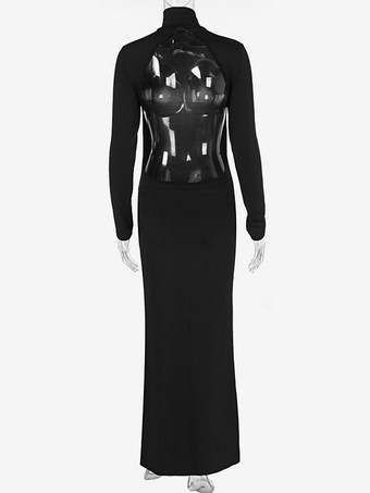 2025年春のレディース向けツーピースコーデ（タートルネックトップスとハイスリットロングスカート）