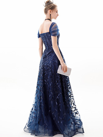 ディープブルーのスパンコールが入った、スウィートハートネックラインとオフショルダーのマキシ丈プロムドレス（2025年夏）