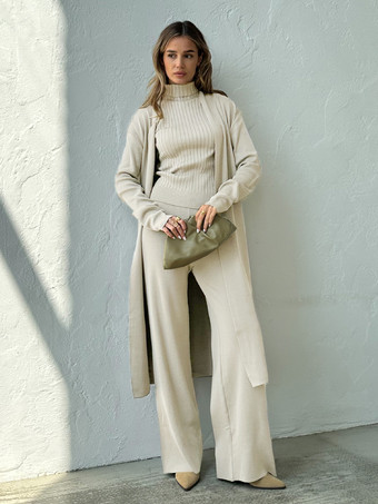 アプリコットロングラインオーバーコート ハイカラートップスとワイドレッグパンツの3ピースコーデセット 2025