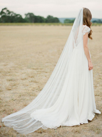 ウェディングベール　ホワイト　1層　チュール　カットエッジ　楕円形　