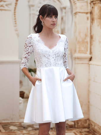 ホワイトショートウェディングドレス、ショートVネック、ハーフスリーブ、ショートナチュラルウエスト、レースブライダルドレス