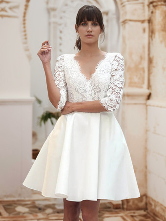 ショートウェディングドレス、ショートVネック、ハーフスリーブ、ショートナチュラルウエスト、レースブライダルドレス