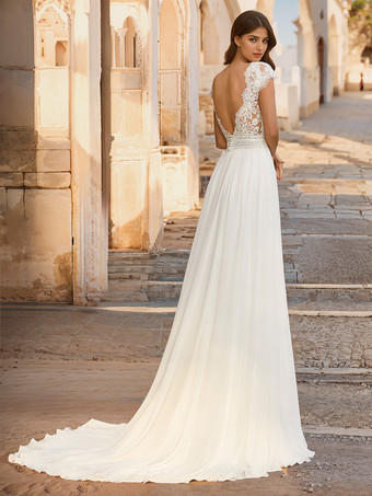 ボヘミアンウェディングドレス シフォン レース Aライン スイープ ナチュラルウエスト バックレス ノースリーブ Vネック アイボリー