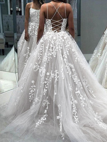 プロムドレスラベンダー A ライン V ネック ノースリーブ レースアップ バックレス クロス ロング レース パーティー ドレス 結婚式のゲストドレス 無料カスタマイズ