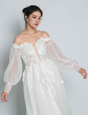 アイボリーのシンプルなレースのウェディングドレス、トレインAラインのオフショルダー長袖バックレスブライダルガウン