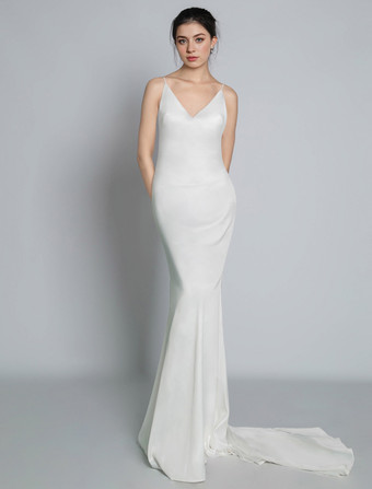 シンプルなウェディングドレス トレインシースVネックスパゲッティストラップノースリーブバックレスブライダルドレスと白い