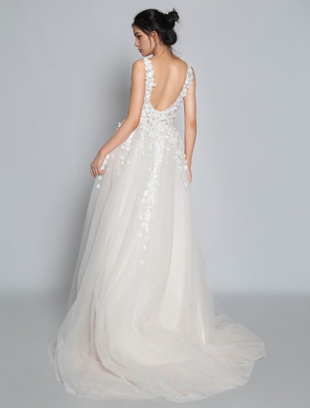 ウェディングドレス 2025 チュール 深いvネック Aライン ノースリーブ 多層 チュール レースアップリケ クラシックブライダルガウントレーン付き