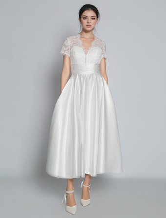 ホワイトショートウェディングドレス 2025年 Vネック 半袖 Aライン マキシレングス ブライダルドレス 自由なカスタマイズ