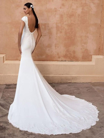 ウェディングドレス ジュエルネック 半袖 ナチュラルウエスト レース トレーン付き ブライダルドレス