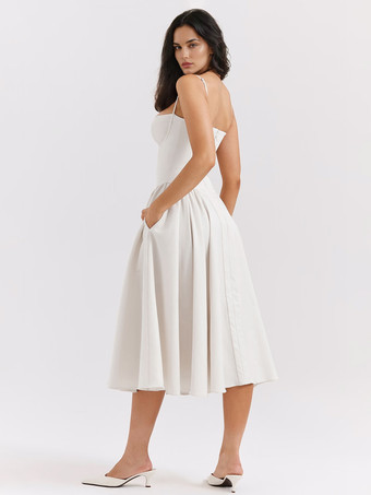 ソフトピンクのコルセットドレス、スパゲッティストラップ、バックレス、プリーツ入りコテージコアミディドレス 2025