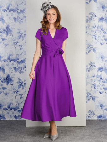 ラベンダー花嫁の母親のためのパーティードレス Vネック 半袖 Aライン 花柄 足首丈 結婚式用ゲストドレス