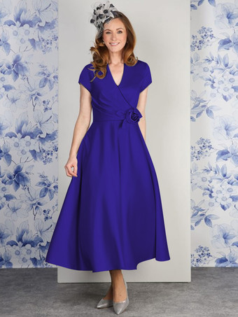 ダズリンブルー花嫁の母親のためのパーティードレス Vネック 半袖 Aライン 花柄 足首丈 結婚式用ゲストドレス