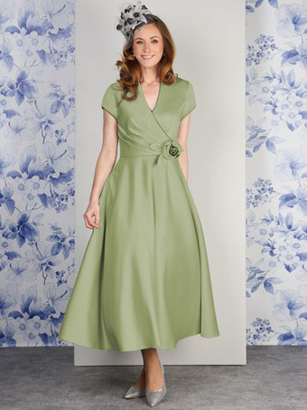 セージグリーン花嫁の母親のためのパーティードレス Vネック 半袖 Aライン 花柄 足首丈 結婚式用ゲストドレス