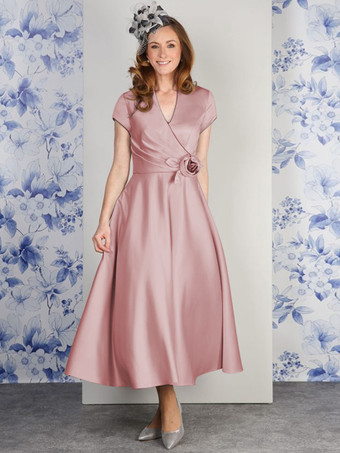 サーモンピンク花嫁の母親のためのパーティードレス Vネック 半袖 Aライン 花柄 足首丈 結婚式用ゲストドレス