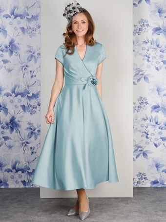 ベビーブルー花嫁の母親のためのパーティードレス Vネック 半袖 Aライン 花柄 足首丈 結婚式用ゲストドレス