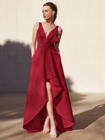レッド イブニングドレス Aライン Vネック フロアレングス ノースリーブ バックレス プリーツ サテン生地 フォーマル パーティードレス