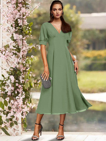 Vert saugeRobe de soirée pour la mère de la mariée col en V manches courtes A-ligne plissé thé longueur robes d'invité de mariage personnalisation gratuite