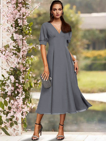 GrisRobe de soirée pour la mère de la mariée col en V manches courtes A-ligne plissé thé longueur robes d'invité de mariage personnalisation gratuite
